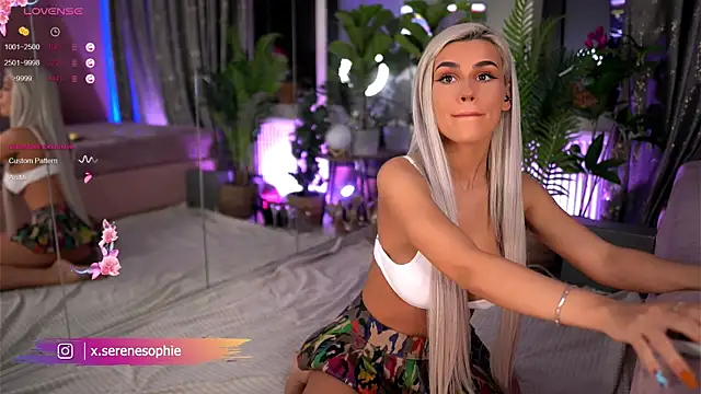 Serene Sophiex online show from 03.10.25