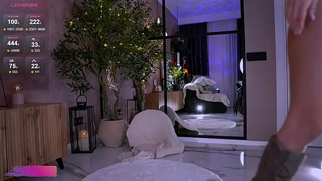 Serene Sophiex online show from 04.09.26