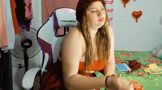 Snapshot of SofiaOlivares chatting on 02.05.25 SofiaOlivares online show from 02.05.25