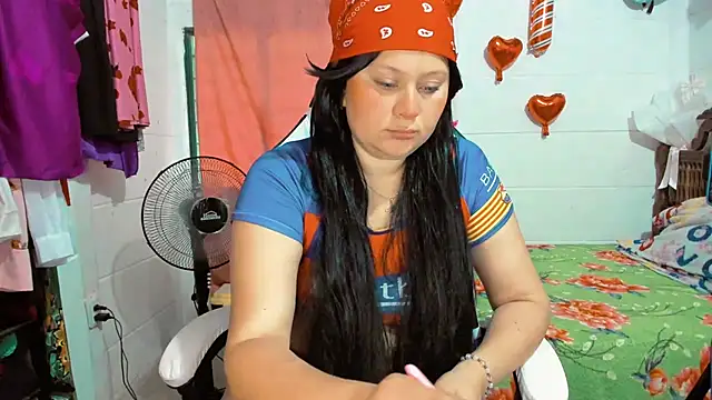 Snapshot of SofiaOlivares chatting on 02.07.25 SofiaOlivares online show from 02.07.25