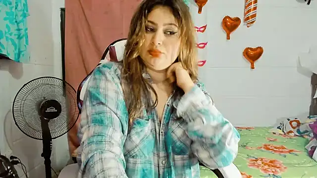 Snapshot of SofiaOlivares chatting on 02.09.25 SofiaOlivares online show from 02.09.25