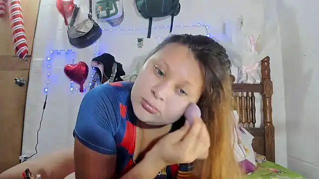 Snapshot of SofiaOlivares chatting on 03.10.25 SofiaOlivares online show from 03.10.25