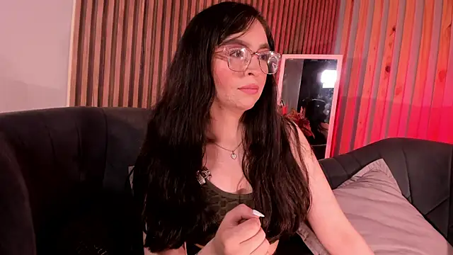 Eva Macalliter online show from 04.01.26