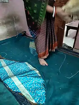 COUPLLE VILLAGE online show from 11.19.25