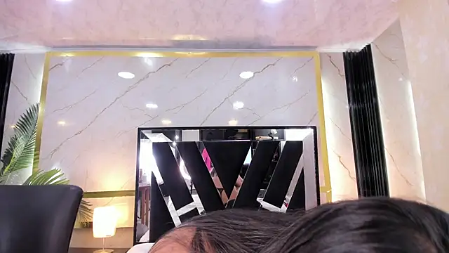 Lia-Anahiz online show from 01.17.25