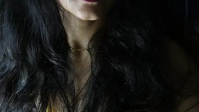 Snapshot of -AyeshaSinghania- chatting on 04.27.26 -AyeshaSinghania- online show from 04.27.26