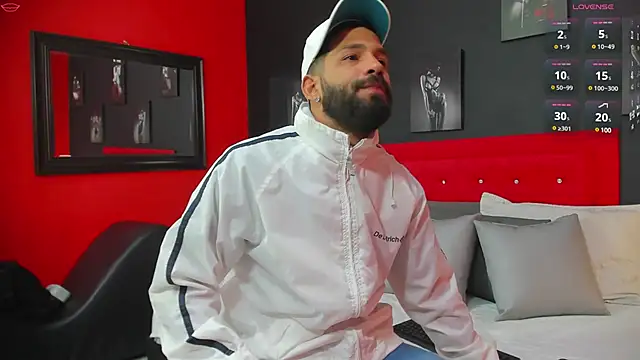 Thiagogomez online show from 03.04.25