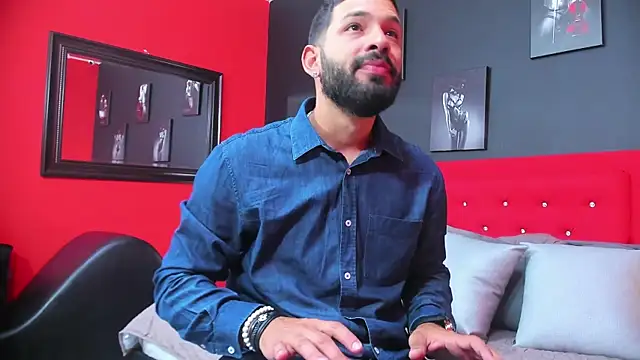 Thiagogomez online show from 03.08.25