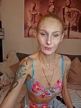 LessiaMia online show from 12.17.24