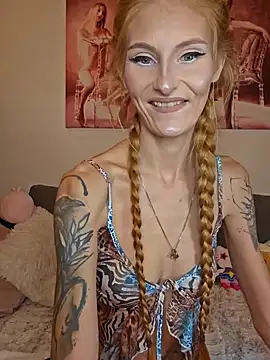 LessiaMia online show from 01.02.25