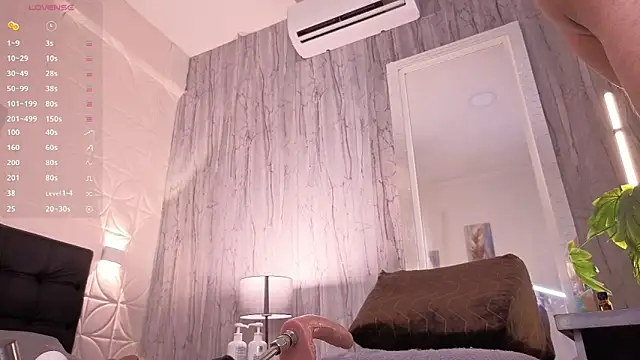 Snapshot of JUANDIAMONDS98 chatting on 02.26.26 JUANDIAMONDS98 online show from 02.26.26