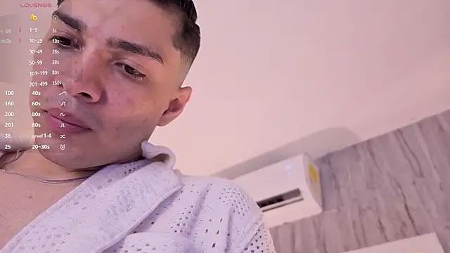 Snapshot of JUANDIAMONDS98 chatting on 02.28.26 JUANDIAMONDS98 online show from 02.28.26