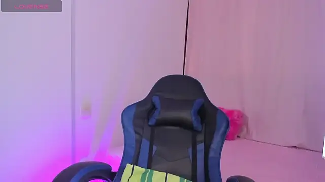 roseliam25 online show from 10.07.25