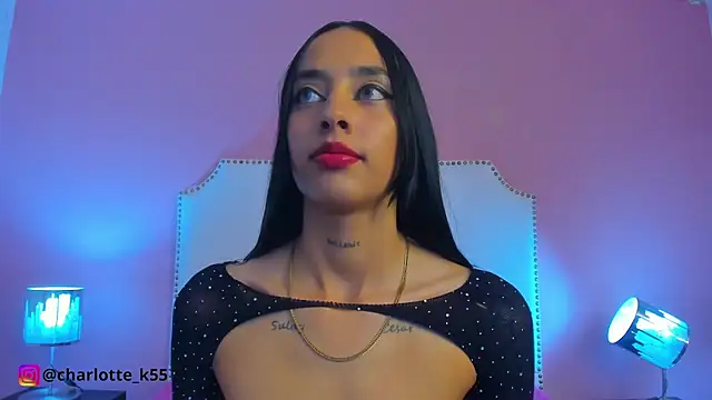 charlotte kisss online show from 01.04.25