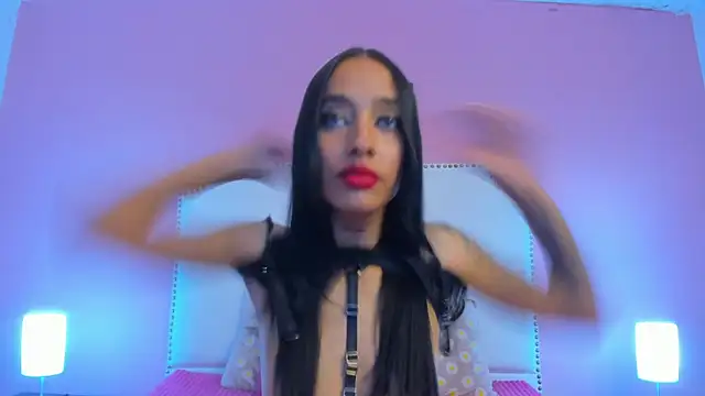 charlotte kisss online show from 01.14.25