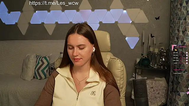 HarleyDeess online show from 11.02.25