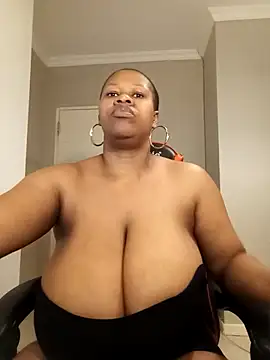 bustylisa1983 online show from 09.13.25