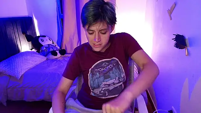 9 Fernanda 9 online show from 11.06.25