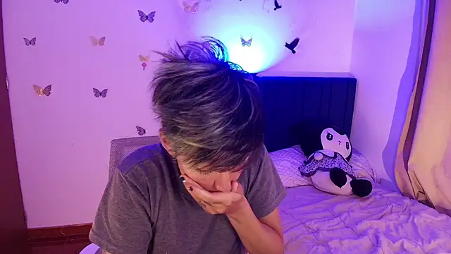 9 Fernanda 9 online show from 11.20.25