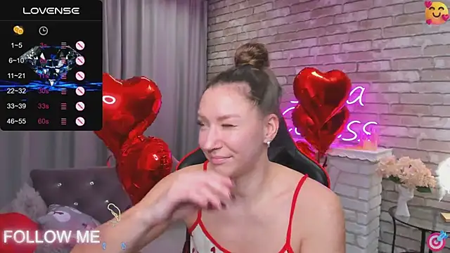 SarahCoksss online show from 02.08.25