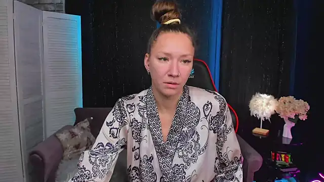 SarahCoksss online show from 11.11.25