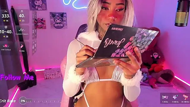 AshantiiSweet online show from 10.31.25