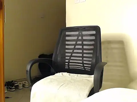 CurvyGlass online show from 01.19.25