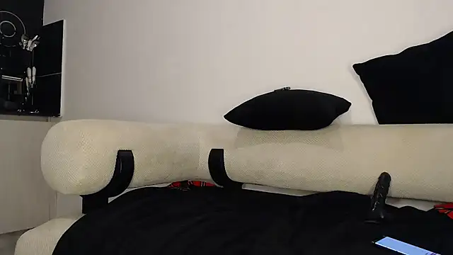 Snapshot of CurvyGlass chatting on 02.05.26 CurvyGlass online show from 02.05.26