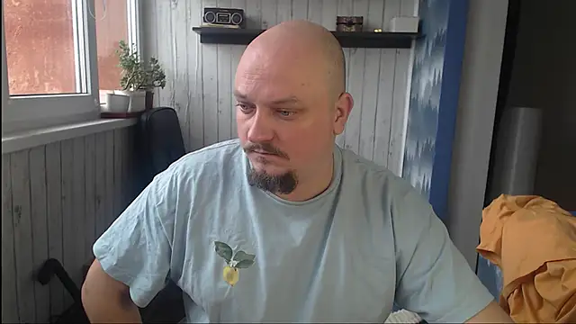Snapshot of Pandasky chatting on 02.09.25 Pandasky online show from 02.09.25