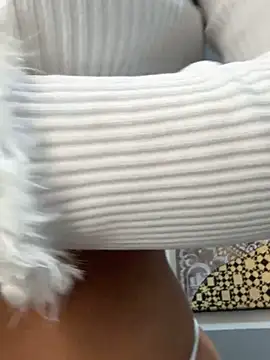 Mau White online show from 12.08.24