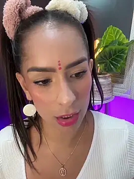 Mau White online show from 01.05.25