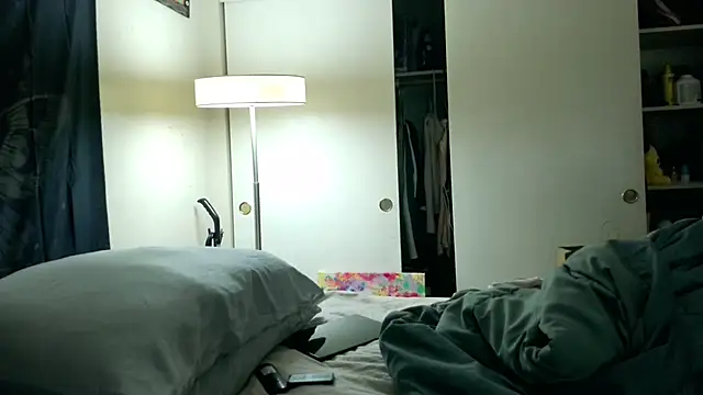 Yagurl  west online show from 01.12.25