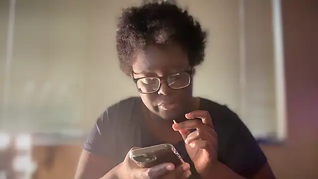 Yagurl  west online show from 01.31.25