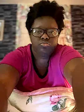 Snapshot of Yagurl__west chatting on 12.03.25 Yagurl west online show from 12.03.25