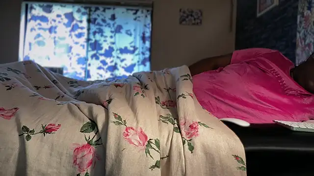 Snapshot of Yagurl__west chatting on 01.06.26 Yagurl west online show from 01.06.26