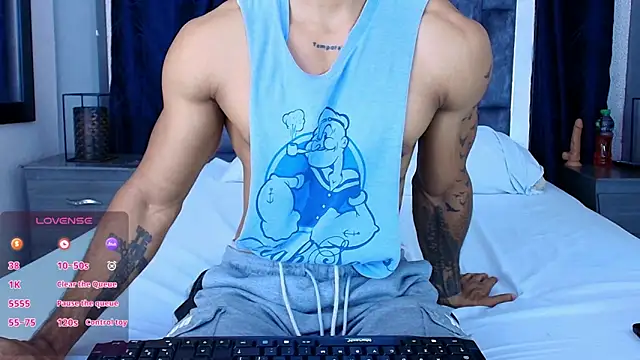 Manolo Hot1 online show from 02.13.25