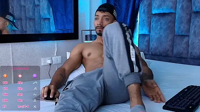 Manolo Hot1 online show from 02.18.25