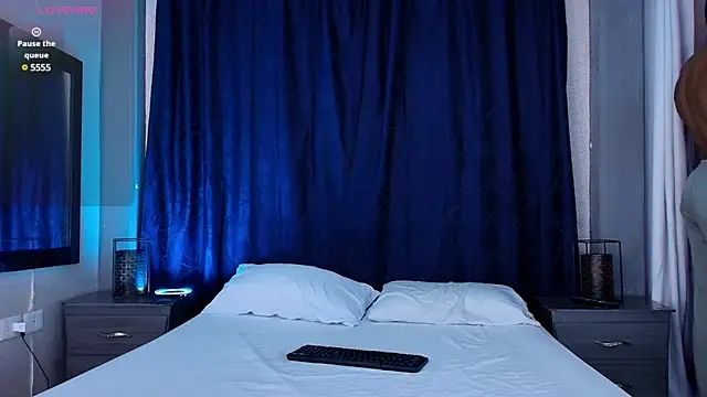 Manolo Hot1 online show from 03.12.25