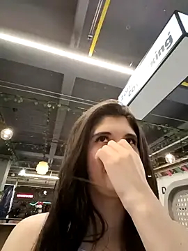 Snapshot of ambar-adaams chatting on 12.19.24 ambar-adaams online show from 12.19.24