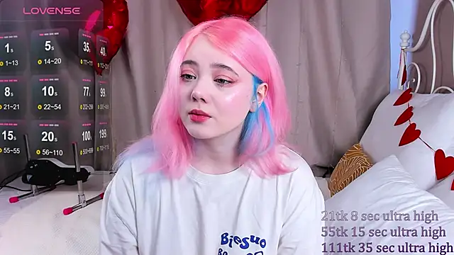   KawaiiYuki   online show from 02.10.25