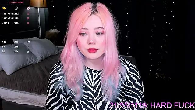   KawaiiYuki   online show from 03.10.25