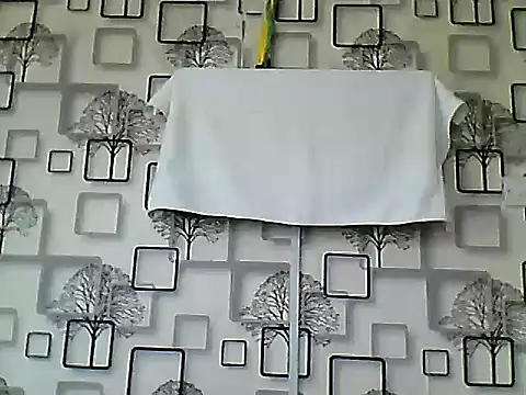 Chumba 001 online show from 11.18.25