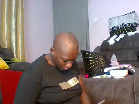 Snapshot of Poisonous_Ivy chatting on 12.19.24 Poisonous Ivy online show from 12.19.24