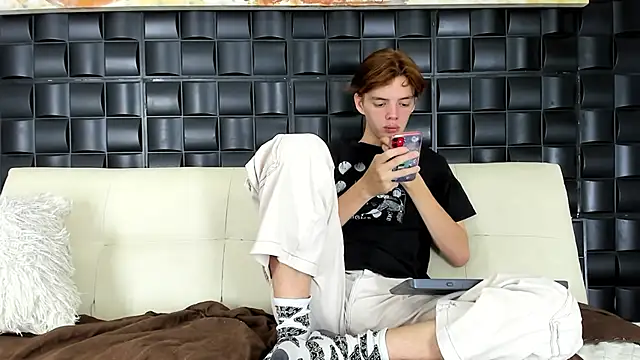 Snapshot of daniel_hot03 chatting on 03.19.25 daniel hot03 online show from 03.19.25