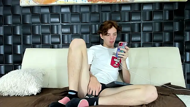 Snapshot of daniel_hot03 chatting on 03.21.25 daniel hot03 online show from 03.21.25