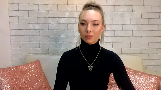 MiaMinx online show from 02.04.25