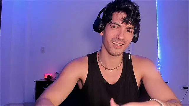 Snapshot of magnusifrit chatting on 01.15.25 magnusifrit online show from 01.15.25