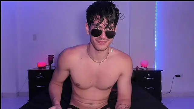 Snapshot of magnusifrit chatting on 01.22.25 magnusifrit online show from 01.22.25