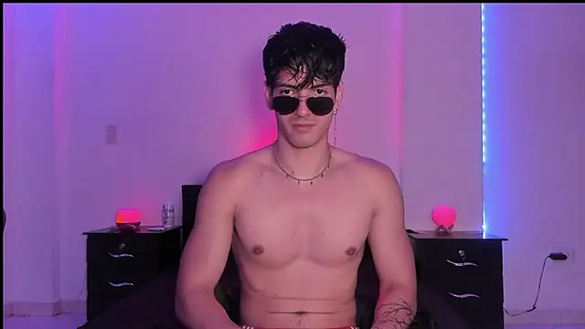 Snapshot of magnusifrit chatting on 01.25.25 magnusifrit online show from 01.25.25