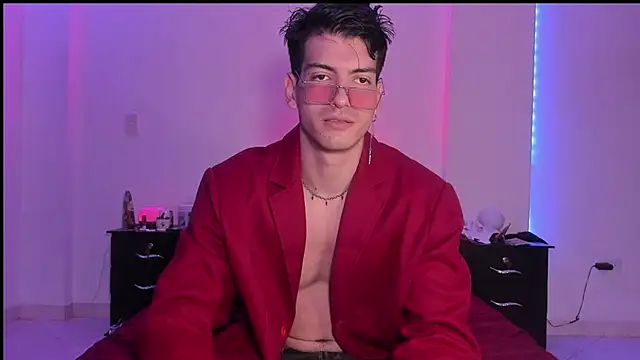 Snapshot of magnusifrit chatting on 02.14.25 magnusifrit online show from 02.14.25